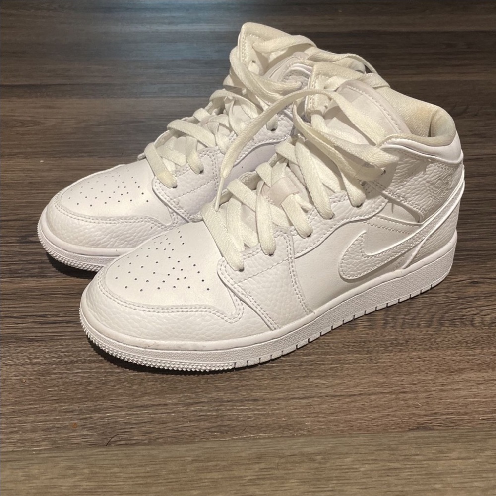 jordan 1 mids